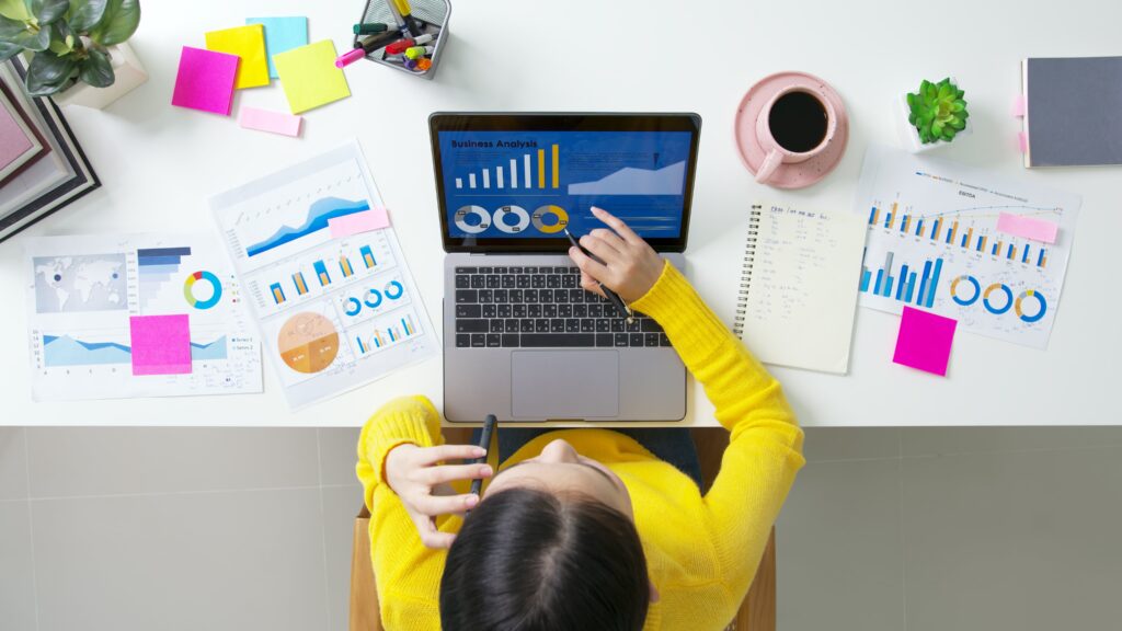 professionelle seo mitarbeiterin