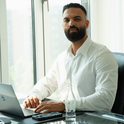 Tamer am Arbeiten